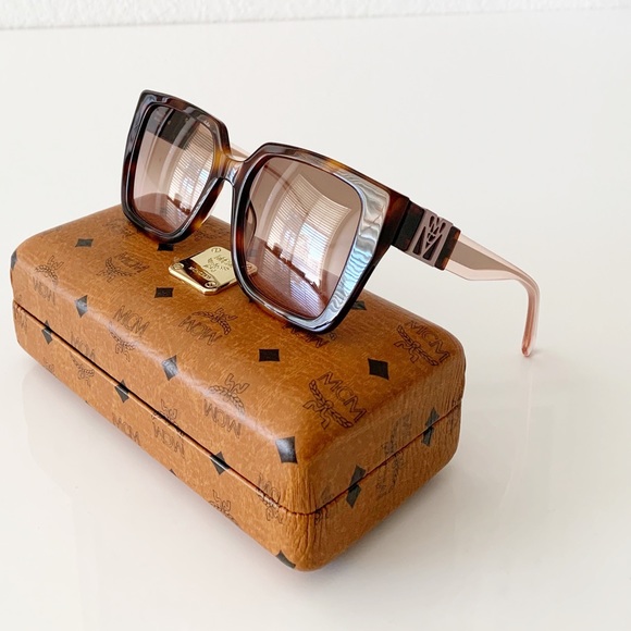 Authentic mcm brand new - Picture 3 of 9